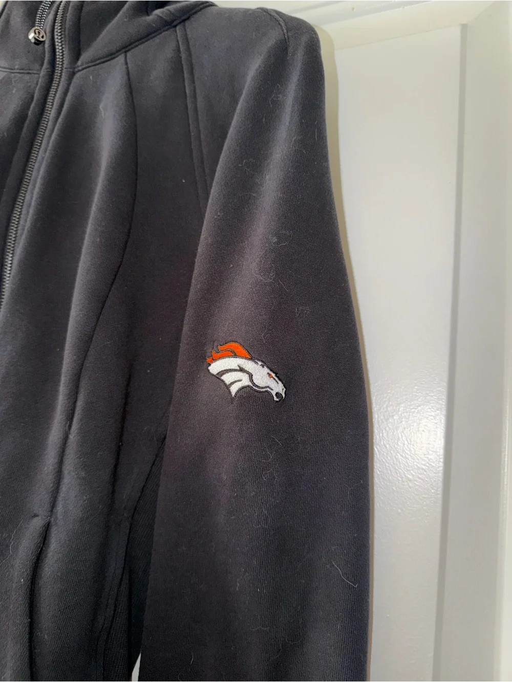 Lululemon Suba Full-Zip w/ Broncos Logo